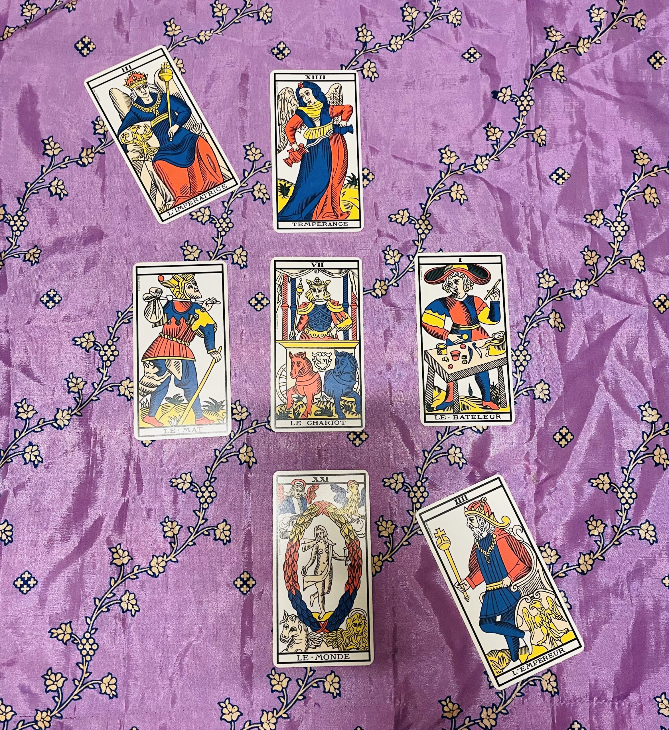 ÉCLAIRAGE TAROTS